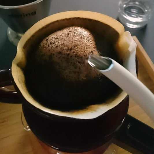 失敗しないコーヒーの淹れ方　ペーパードリップ編 - Blackhole Coffee Roaster